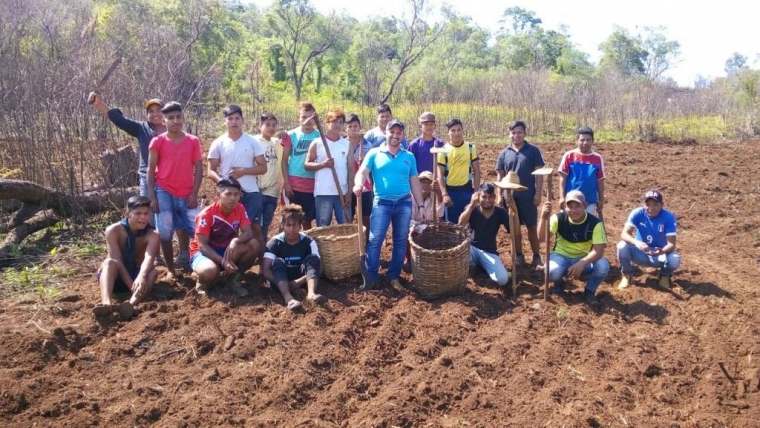 Secretaria de Agropecuária desenvolve trabalho de plantio e incentivo a produção de Mandioca em Comunidades da Reserva Indígena